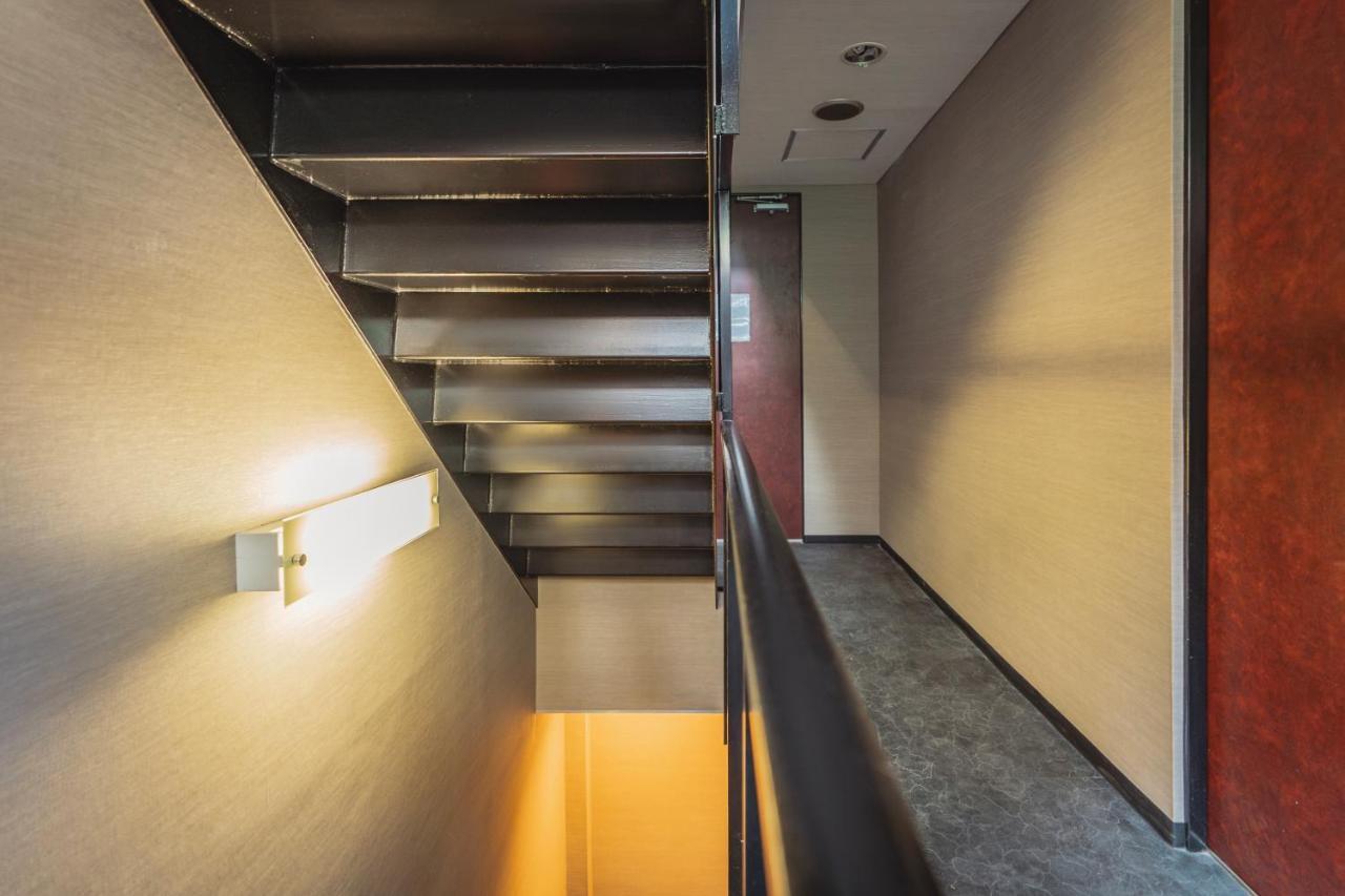 谷町君・星hotel・道頓福居 Osaka Exteriör bild